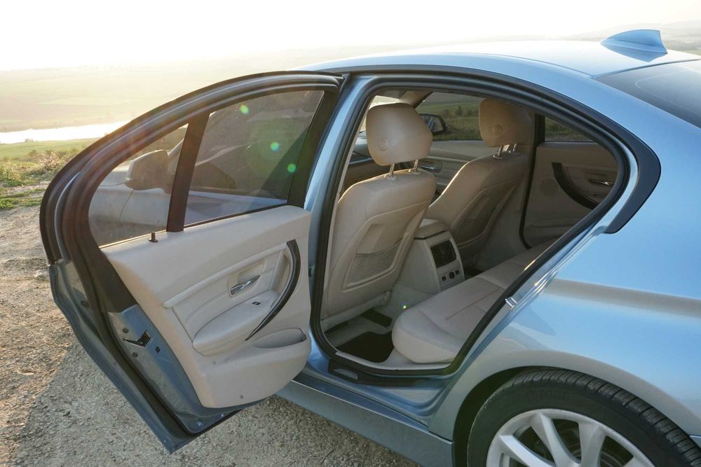 BMW 3  F30 328i Modern