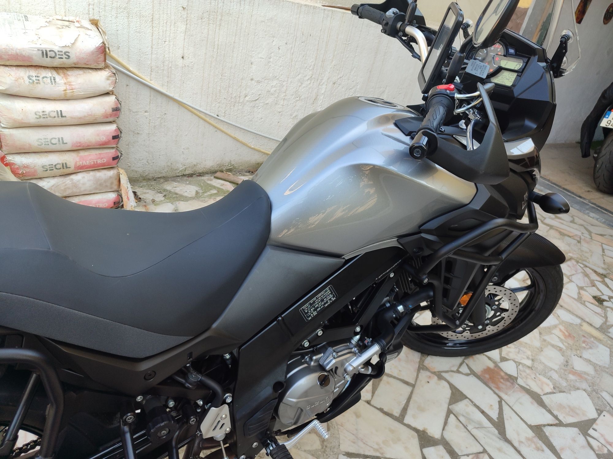 Mota Suzuki vstrom