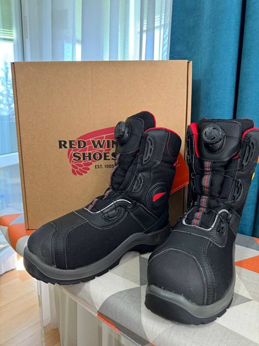 Продам[ лыжные,рабочие] сапоги Red Wing не Саломон