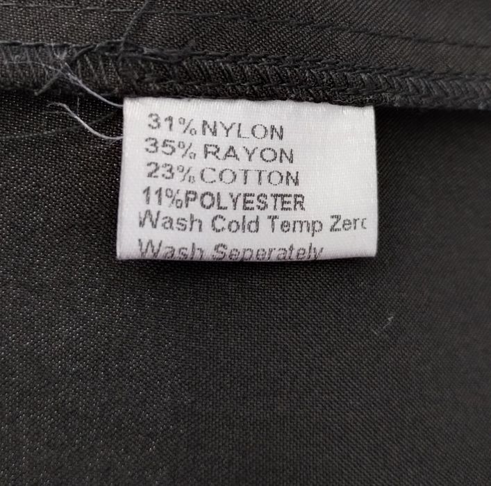 Piękna koronkowa czarno biała sukienka