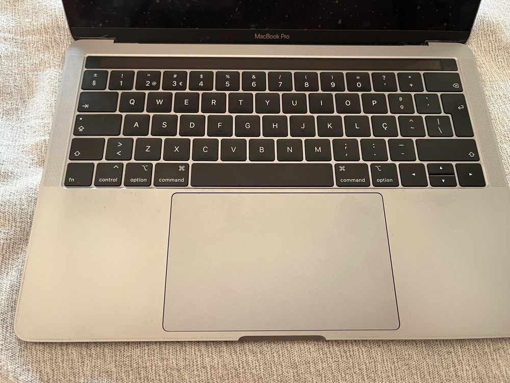 MacBook Pro (13 polegadas, 2018) com avaria no ecrã