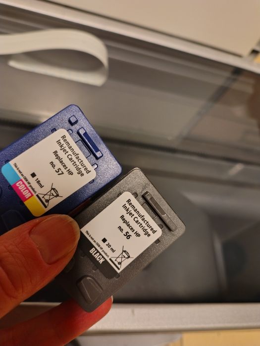 Nowe tusze HP 56 czarny i HP 57 kolor kupione w Vobisie