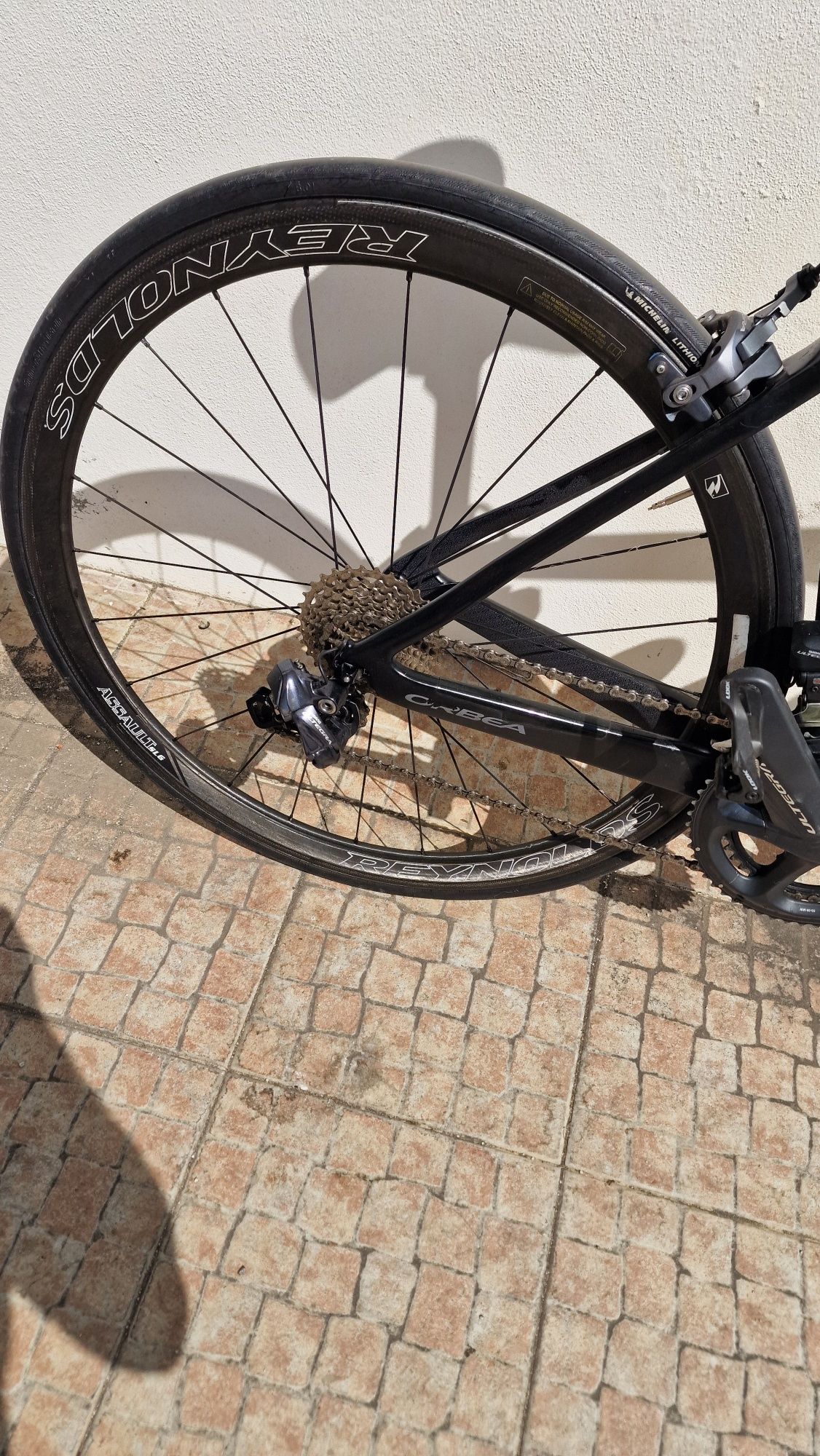 Rodas estrada carbono Reynolds