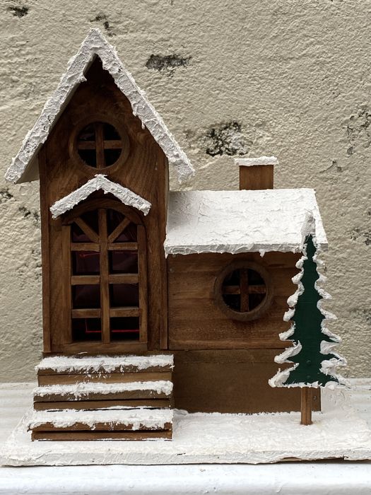 Casinhas de Natal em madeira, feitas à mão