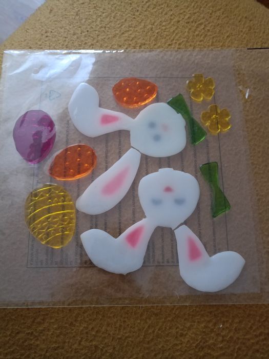 Naklejki wielkanocne na okno