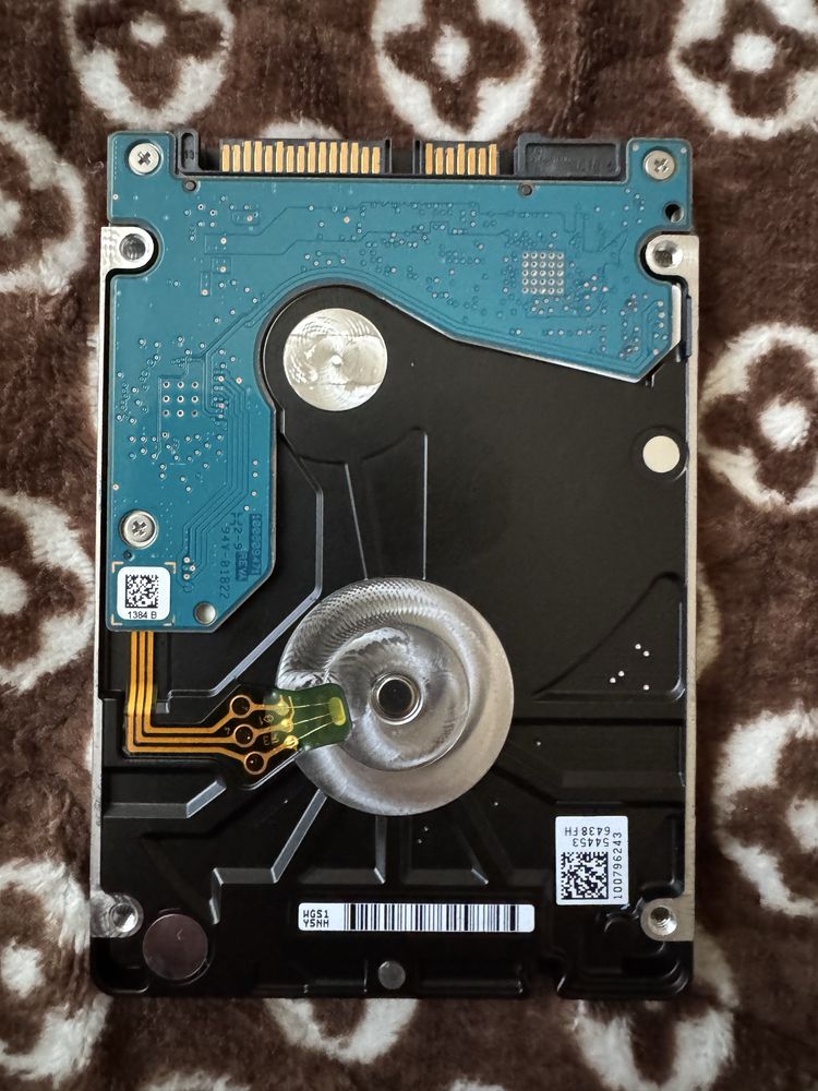 Продам жесткий диск на 1TB