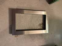 Ramka do kuchenki mikrofalowej 60cm inox srebrna szczotkowana BDB