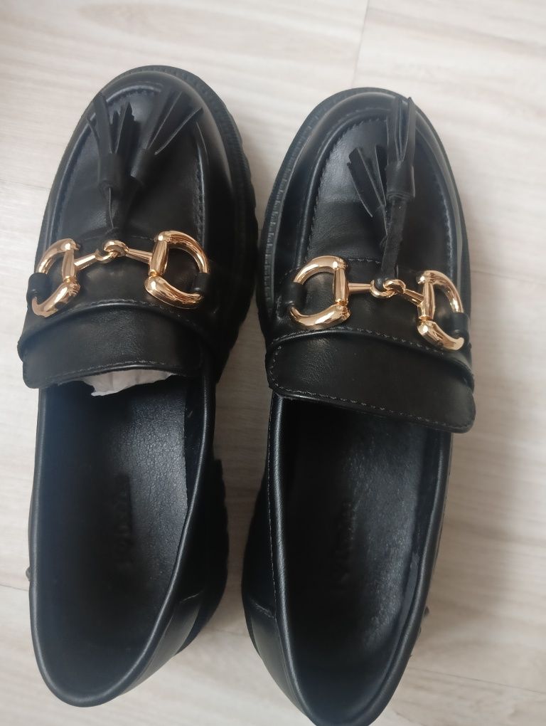 Sprzedam buty deeZee rozmiar 37