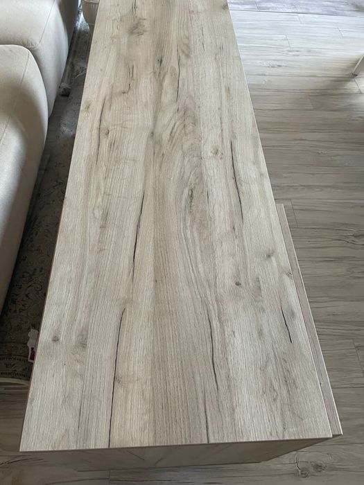 Regał rtv robiony na zamówienie