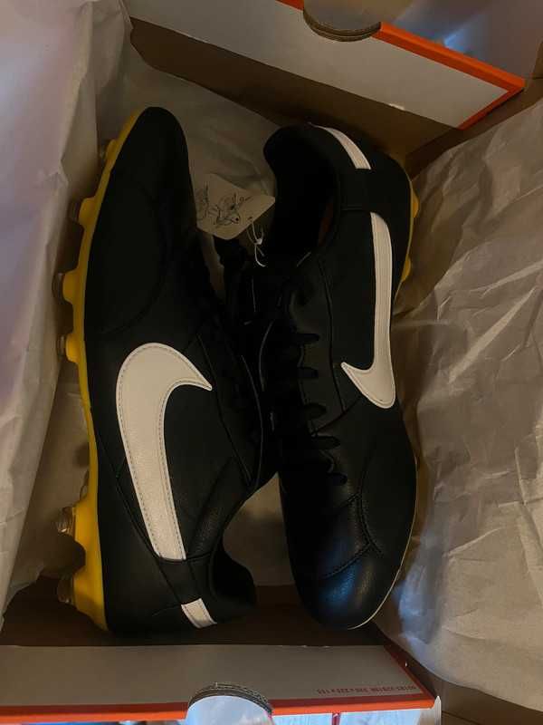 Profesjonalne buty piłkarskie korki Nike Premier 3 III FG