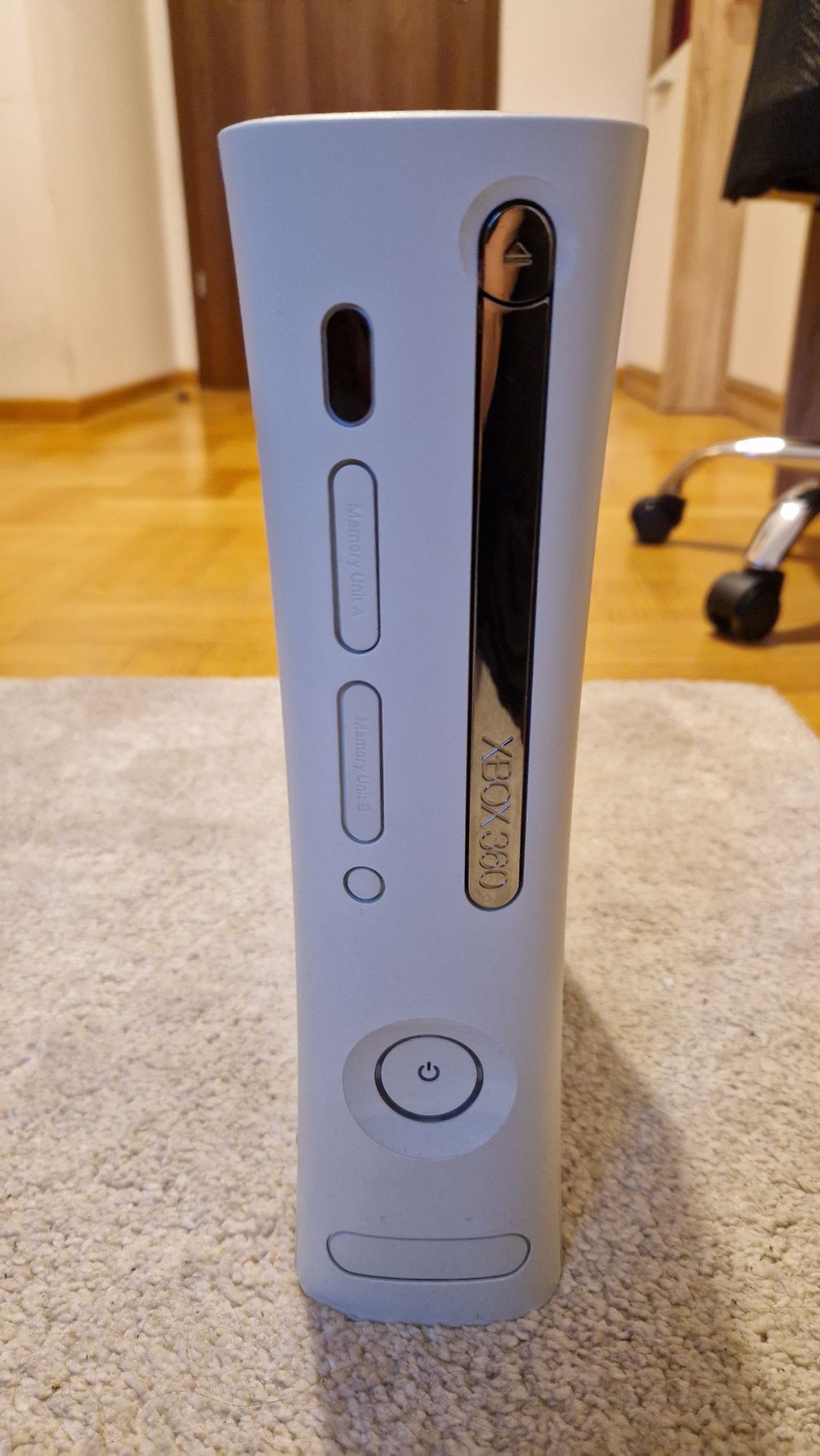 Xbox 360 z grami i 2 padami