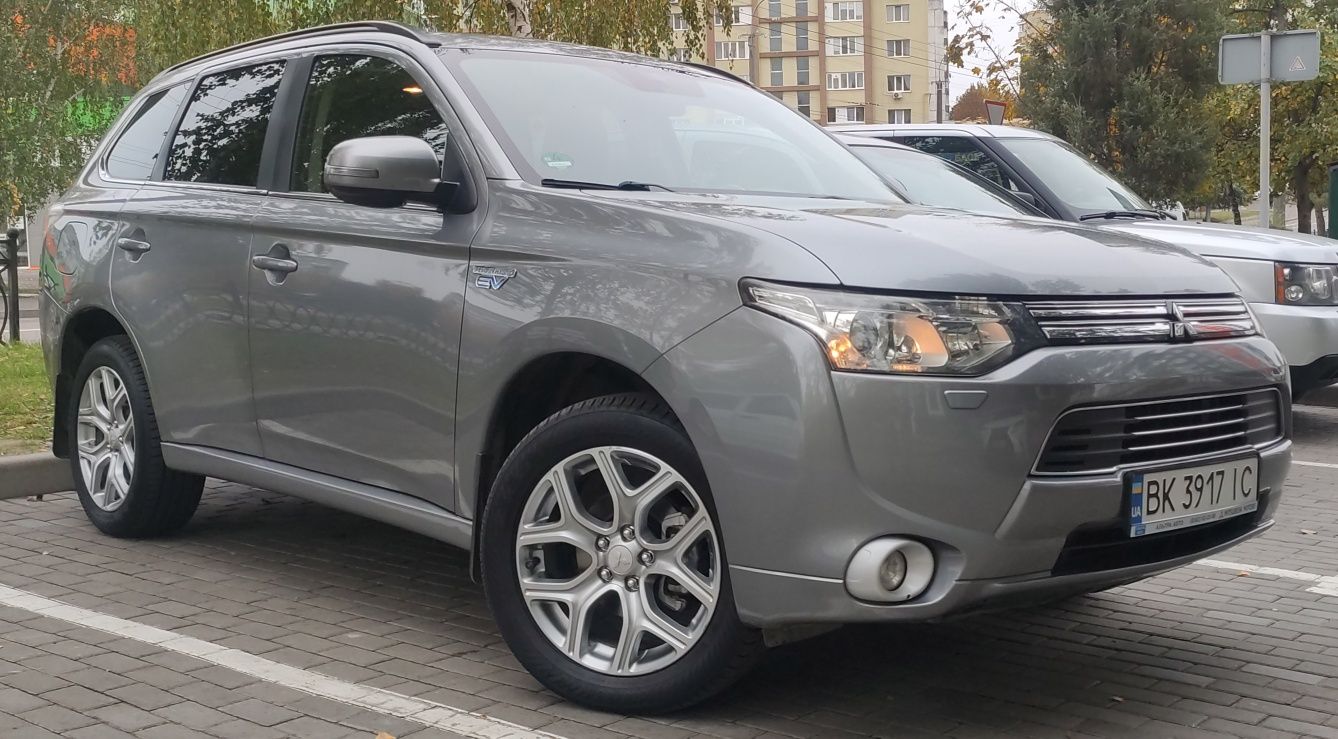 Mitsubishi Outlander PHEV