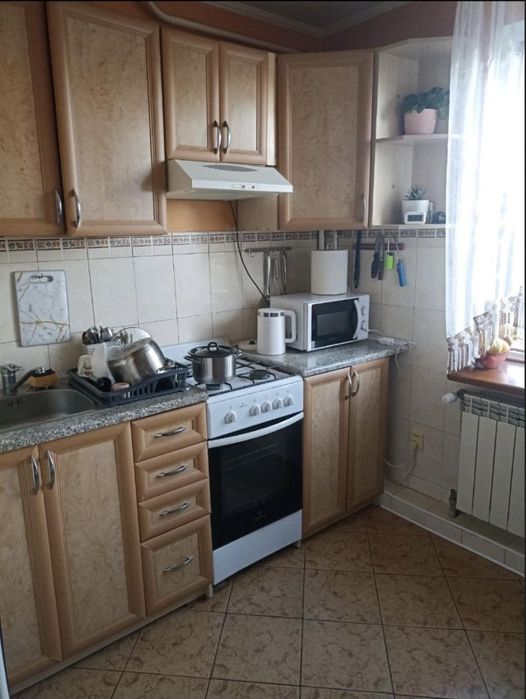 Продаж / Квартира / Курортна, Шкло