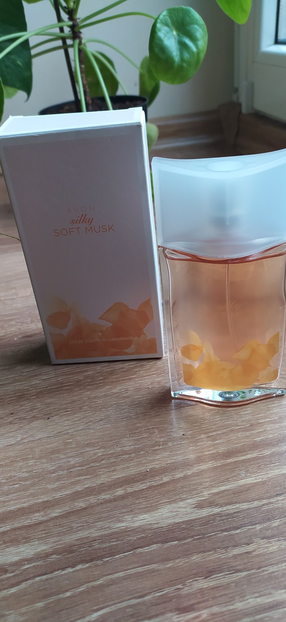 Avon silky soft Musk żółty perfuma