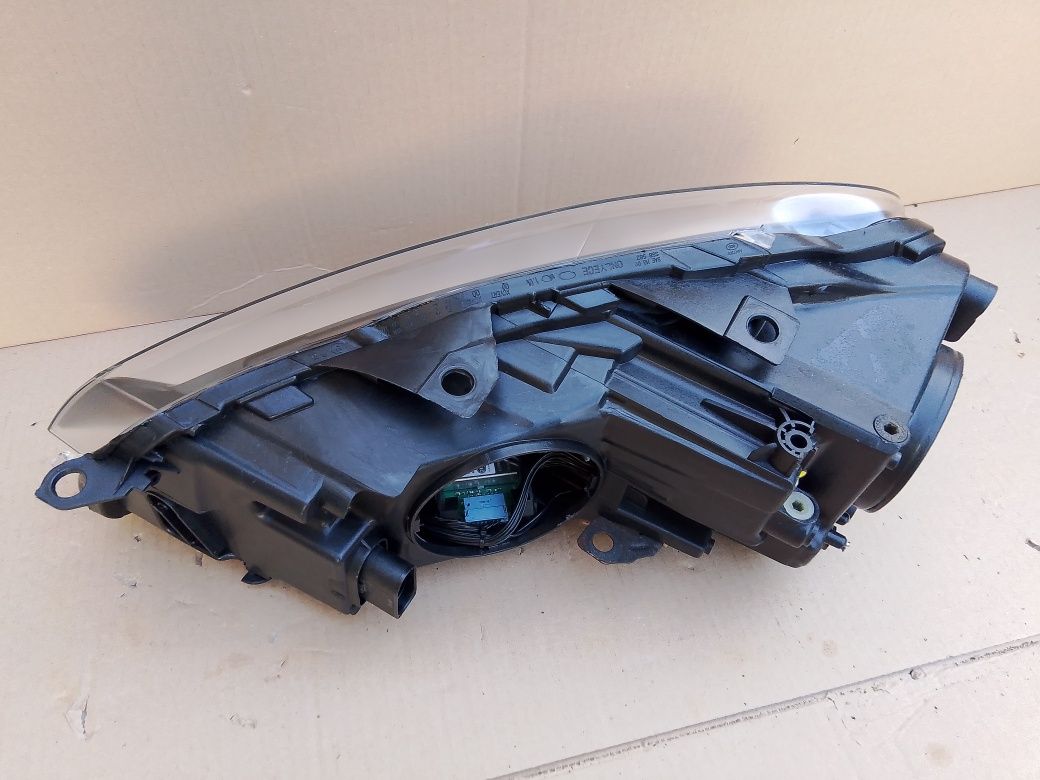 Xenon prawy VW golf 6 VI LED Europa skrętny