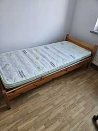 Jednosobowe łóżko drewniane plus materac