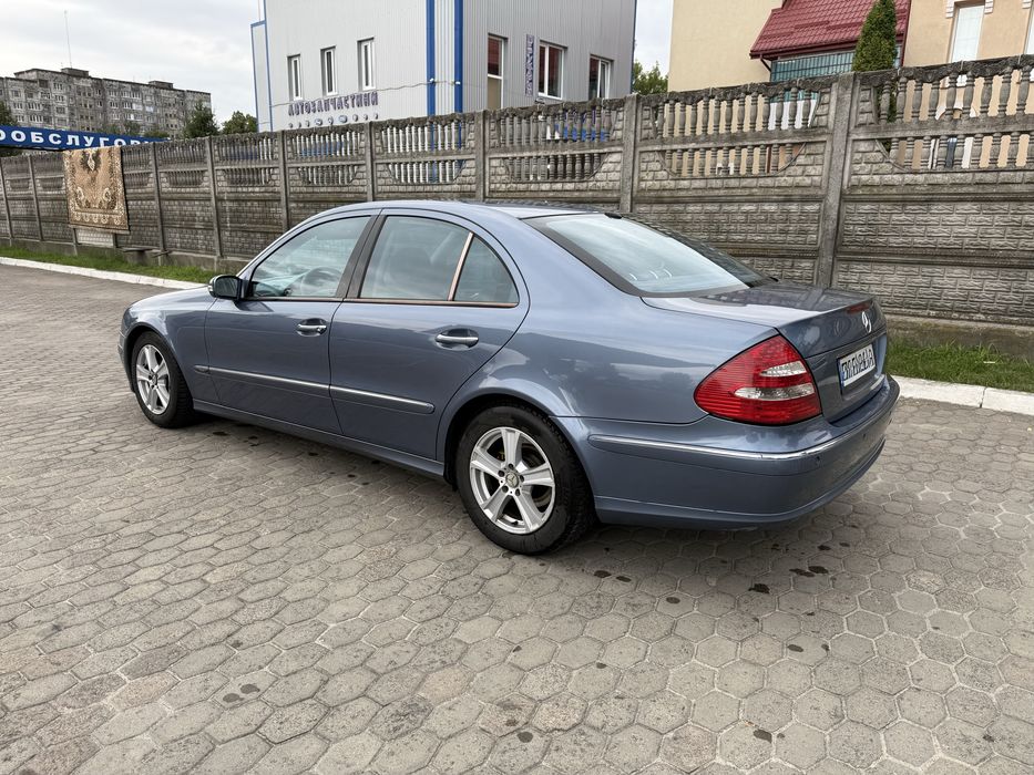 Автомобіль Mercedes-benz 2003 року в гарному стані. Телефонуйте