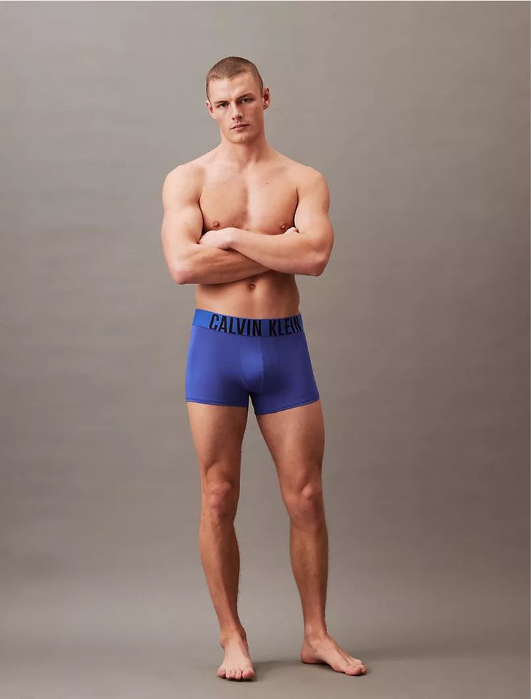 Новые оригинальные трусы боксеры Calvin Klein Intense Power размер М