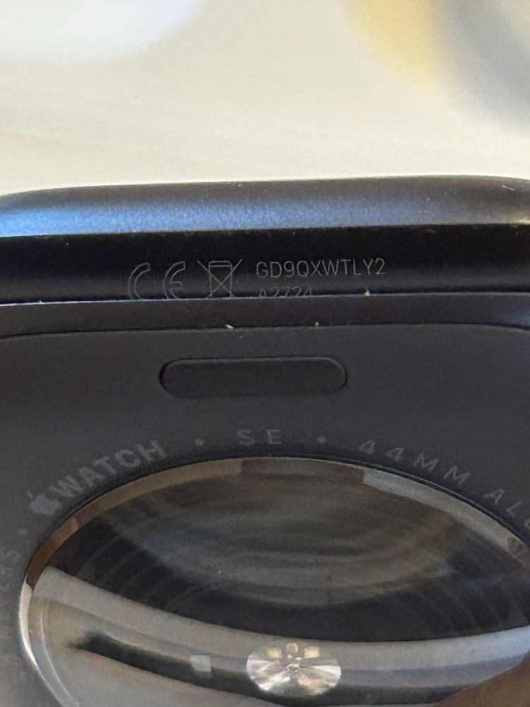 j. NOWY APPLE Watch SE 2gen GPS + Cellular 44mm MRH83QP/A A2724