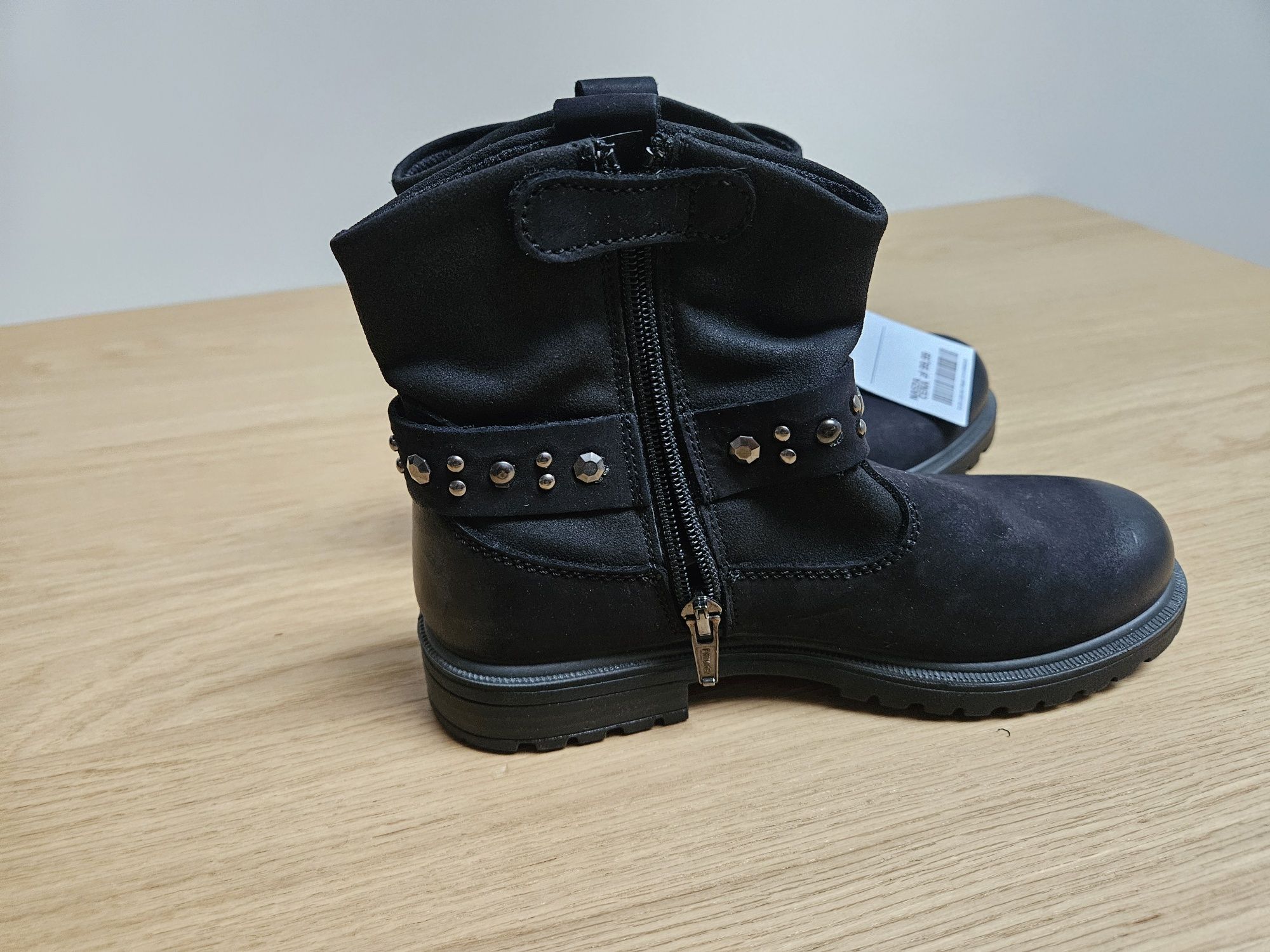 Nowe buty botki zamszowe Primigi 31