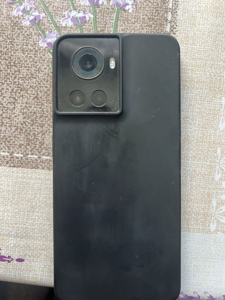 One Plus 10r в отличном состоянии