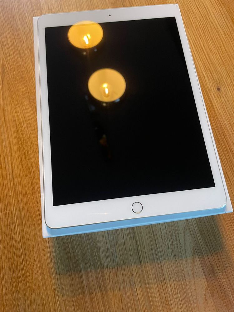 iPad 8, 128 Gb, srebrny