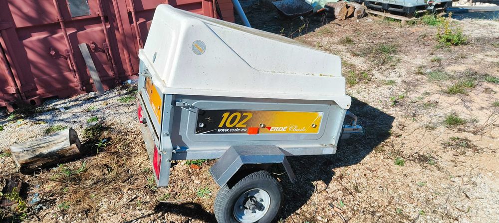 Atrelado carga 300Kg