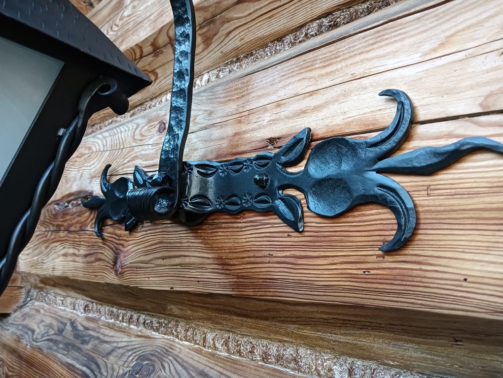Lampa  ręcznie kuta zewnetrzna