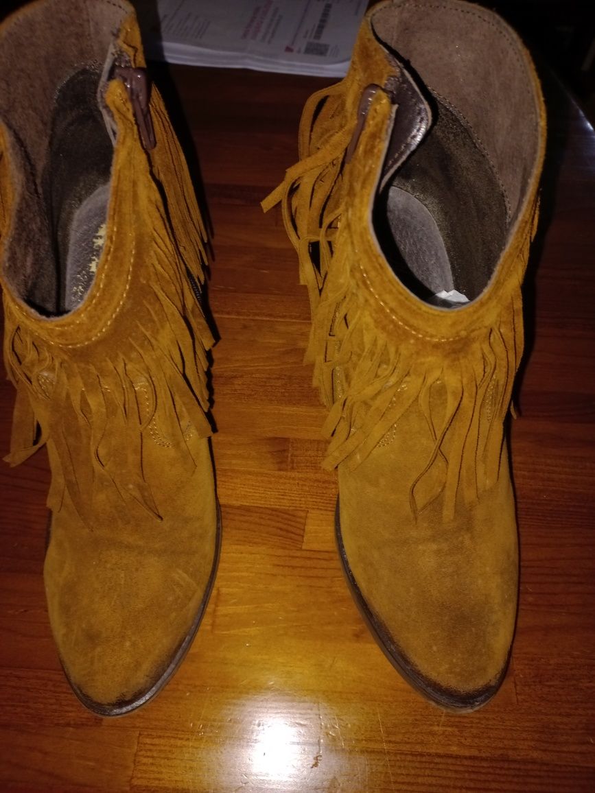 Botas camel novas