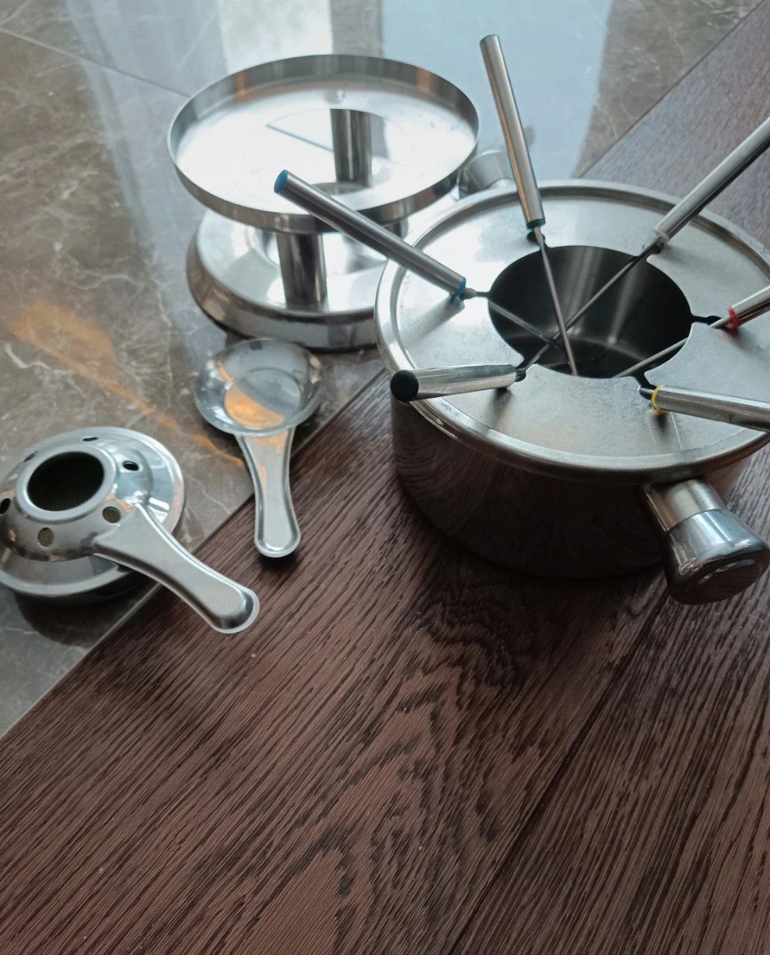 Klasyczny zestaw do fondue - jak nowy - super na imprezę