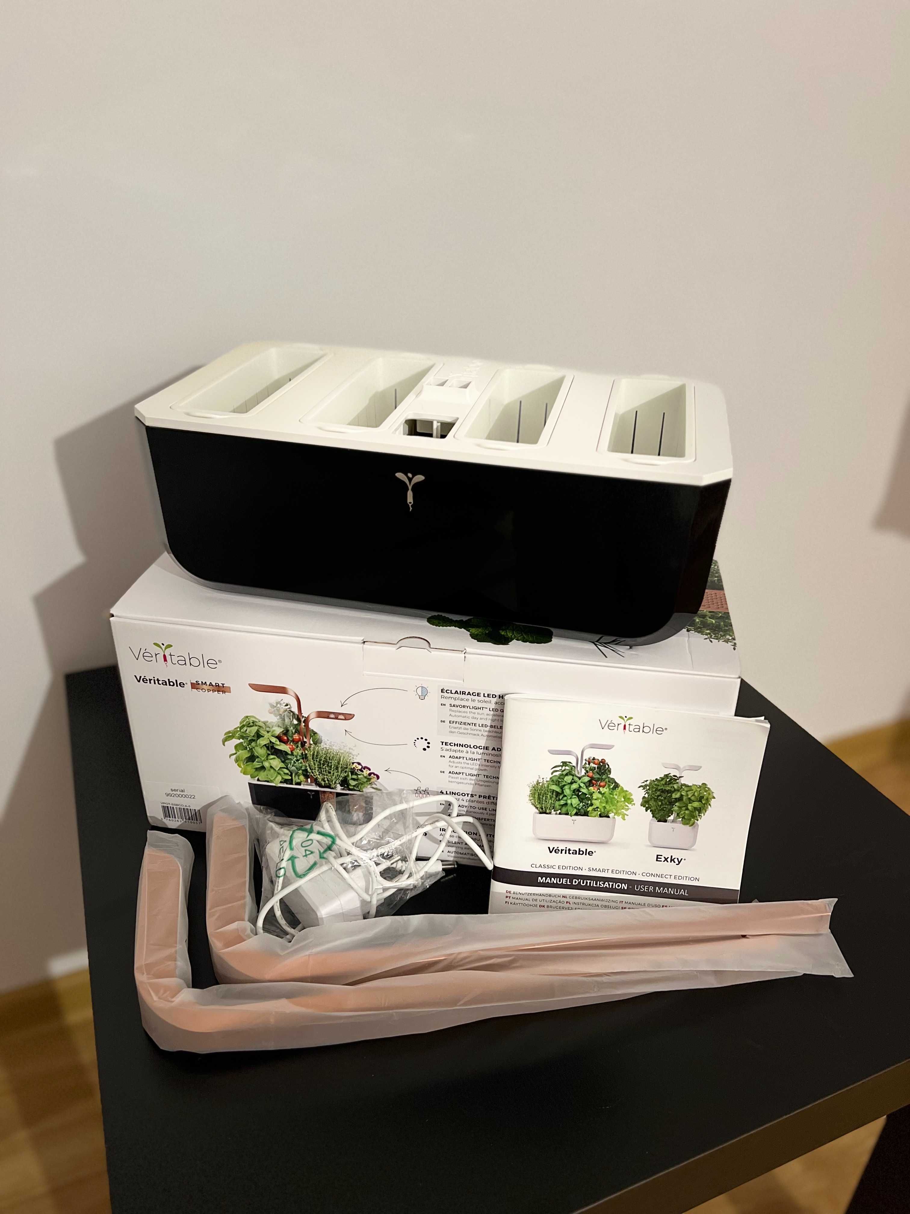 Inteligentna doniczka (czarno-miedziana) Smart Veritable