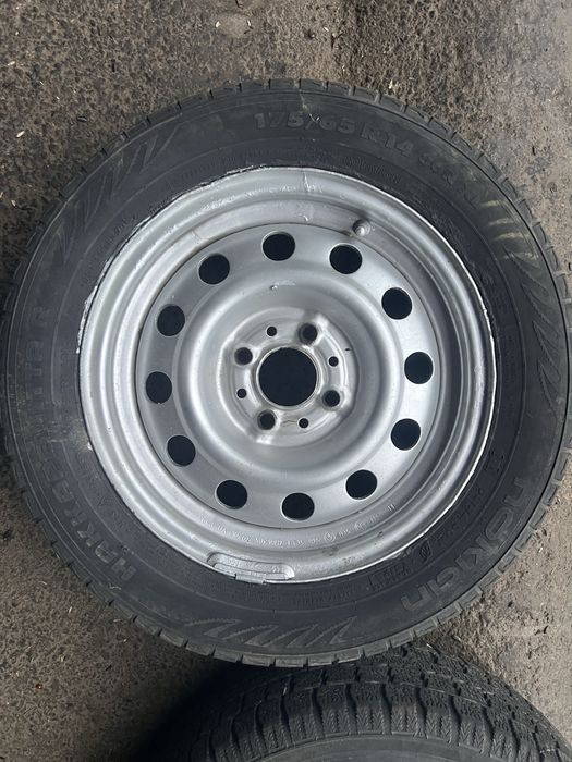 продам диски з резиною 4x98 r14