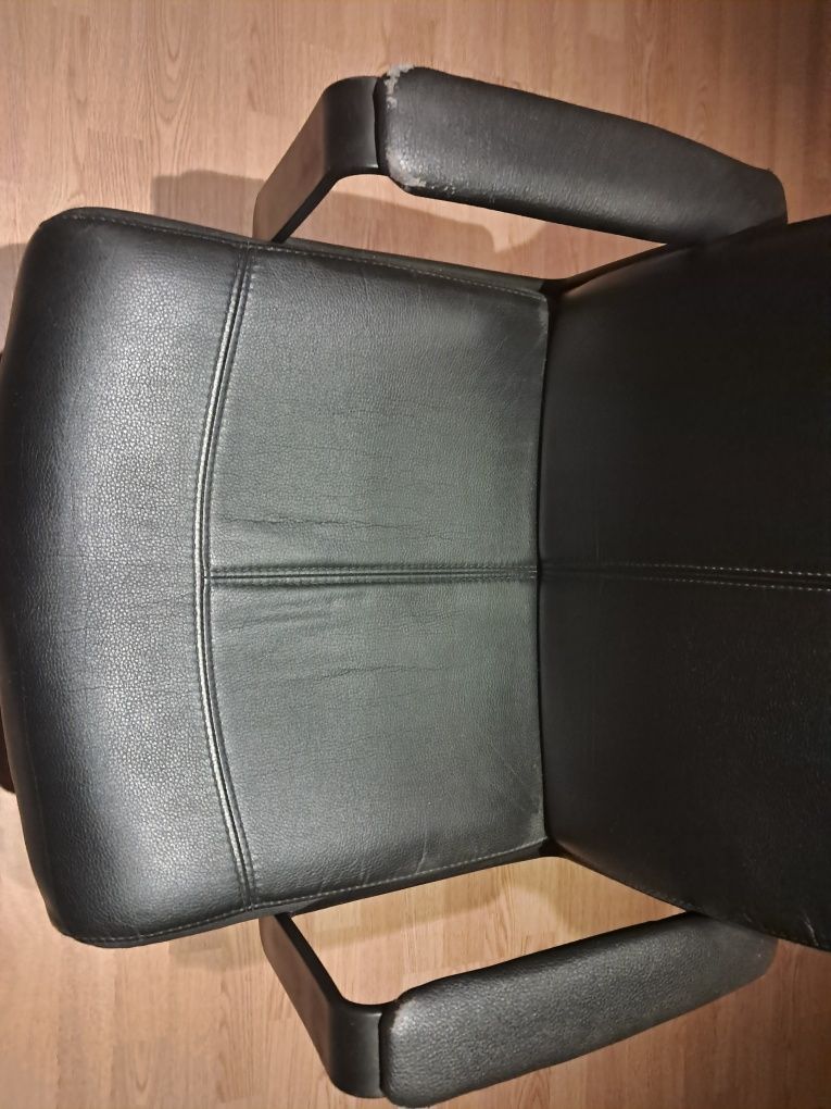 Cadeira de escritório preta