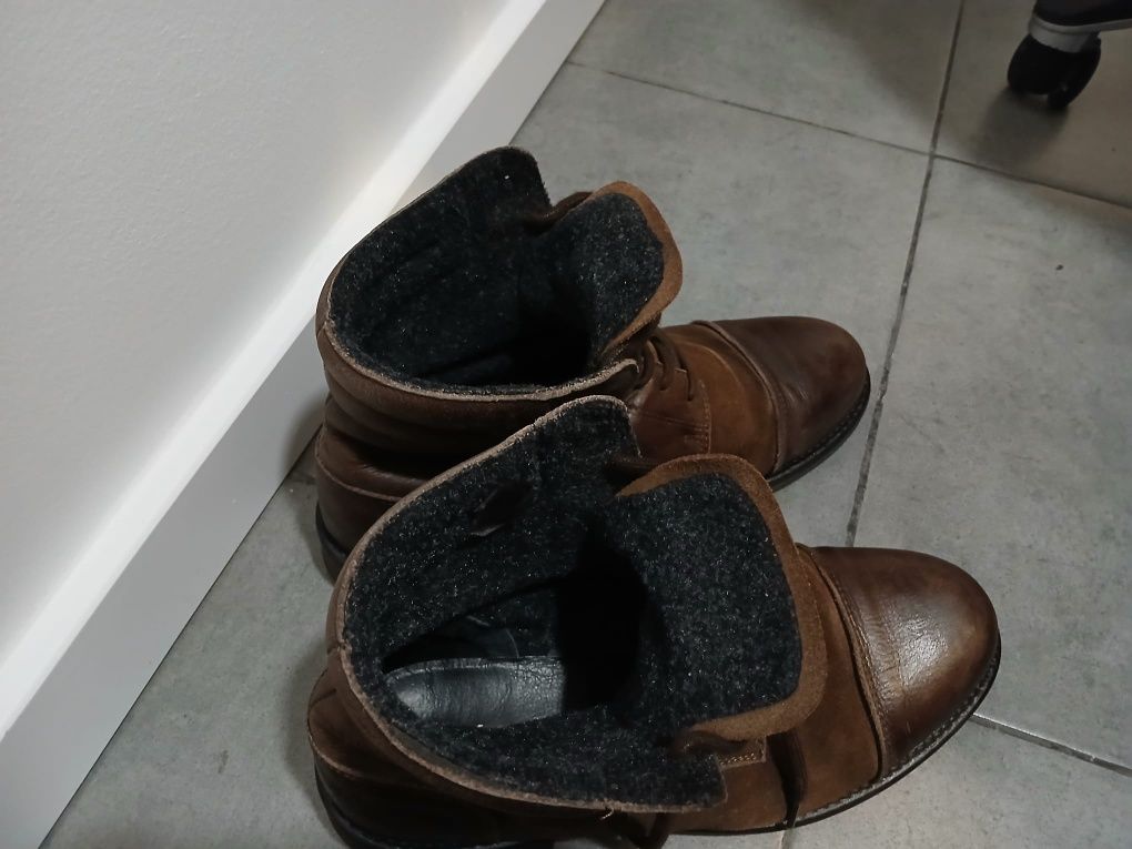 Botas n42 em pele