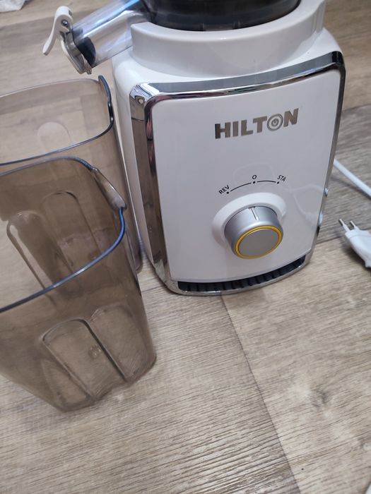 Соковижималка шнекова Hilton