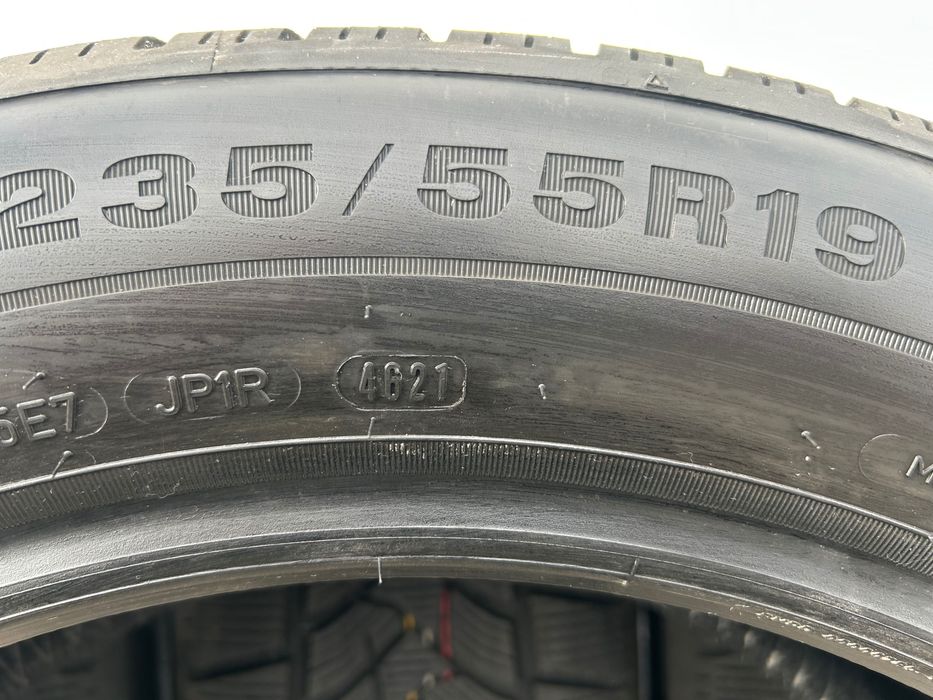 Шини DUNLOP 235/55R19