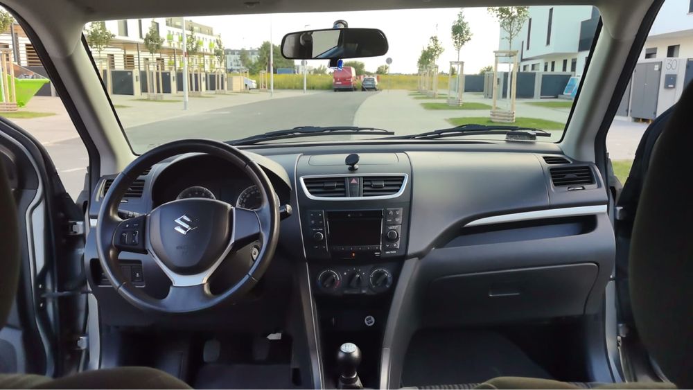 Suzuki Swift 1.2 benzyna 2010 rok