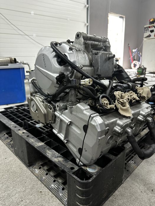 Peças Yamaha YZF R6 modelo carburador ano 2000