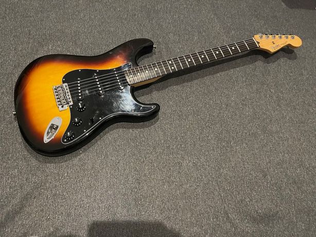 Gitara elektryczna Fender Stratocaster Standard SSS Meksyk