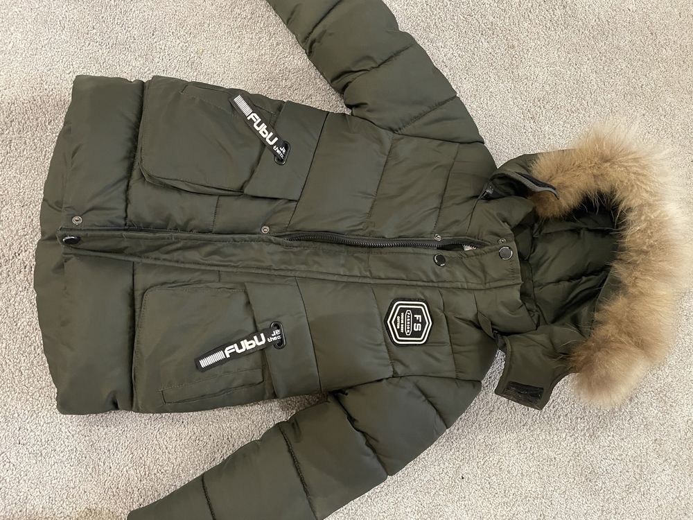 Зимова куртка -пальто