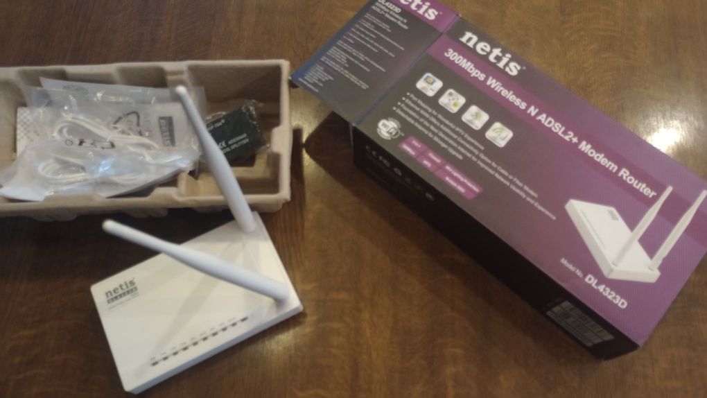 Router Netis DL4323d