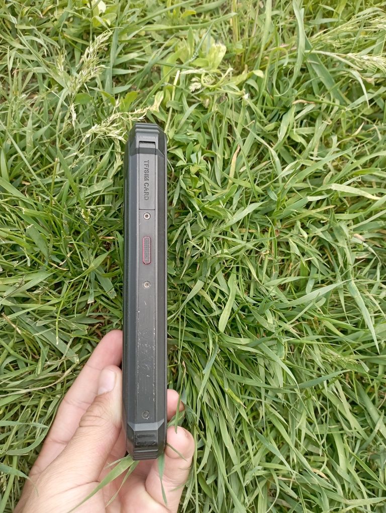 Продам смартфон Sigma mobile X-treme PQ38 4/32Gb Black
