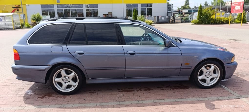BMW e39 2002 rok 2.0 136 Diesel Touring