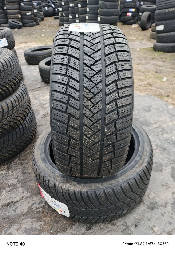Nowe opony zimowe 255/40/19 Vredestein 23r