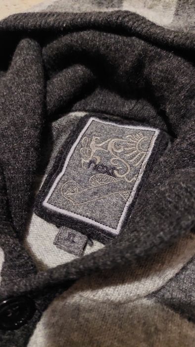 Светр next в смужку