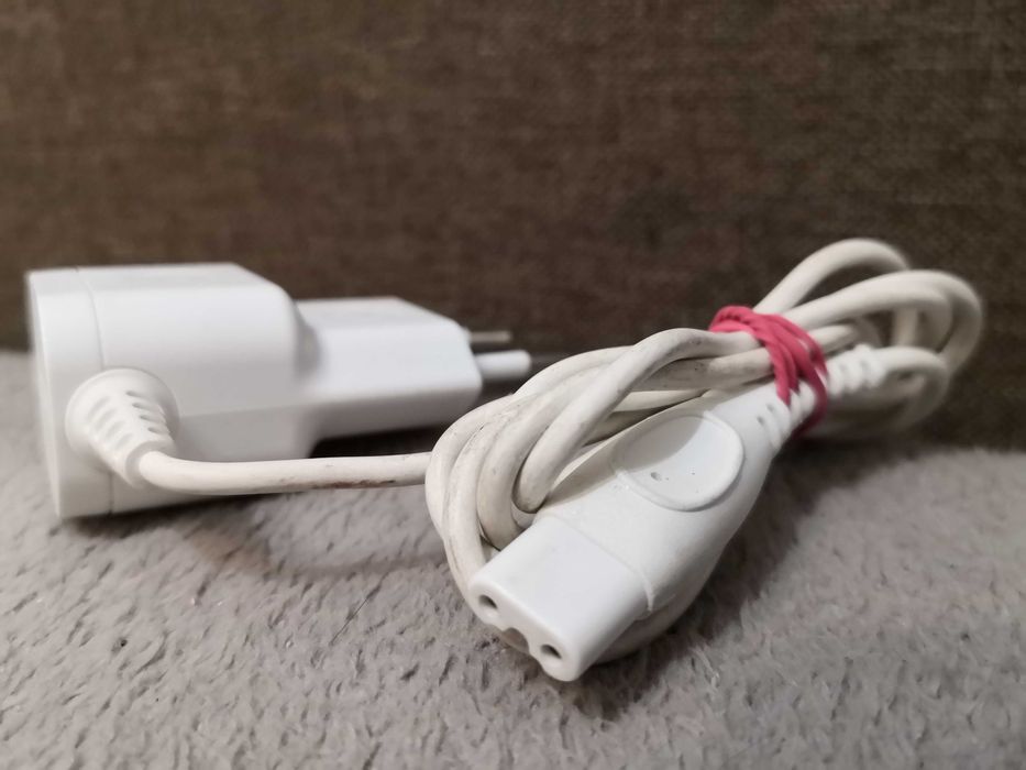 Ładowarka 8V Philips HQ850 golarki