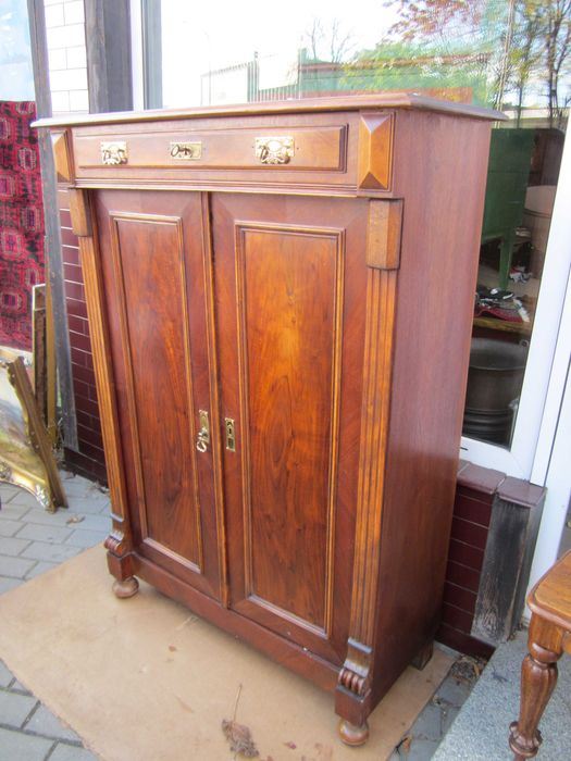 bieliźniarka antyk [cena z wysyłką]