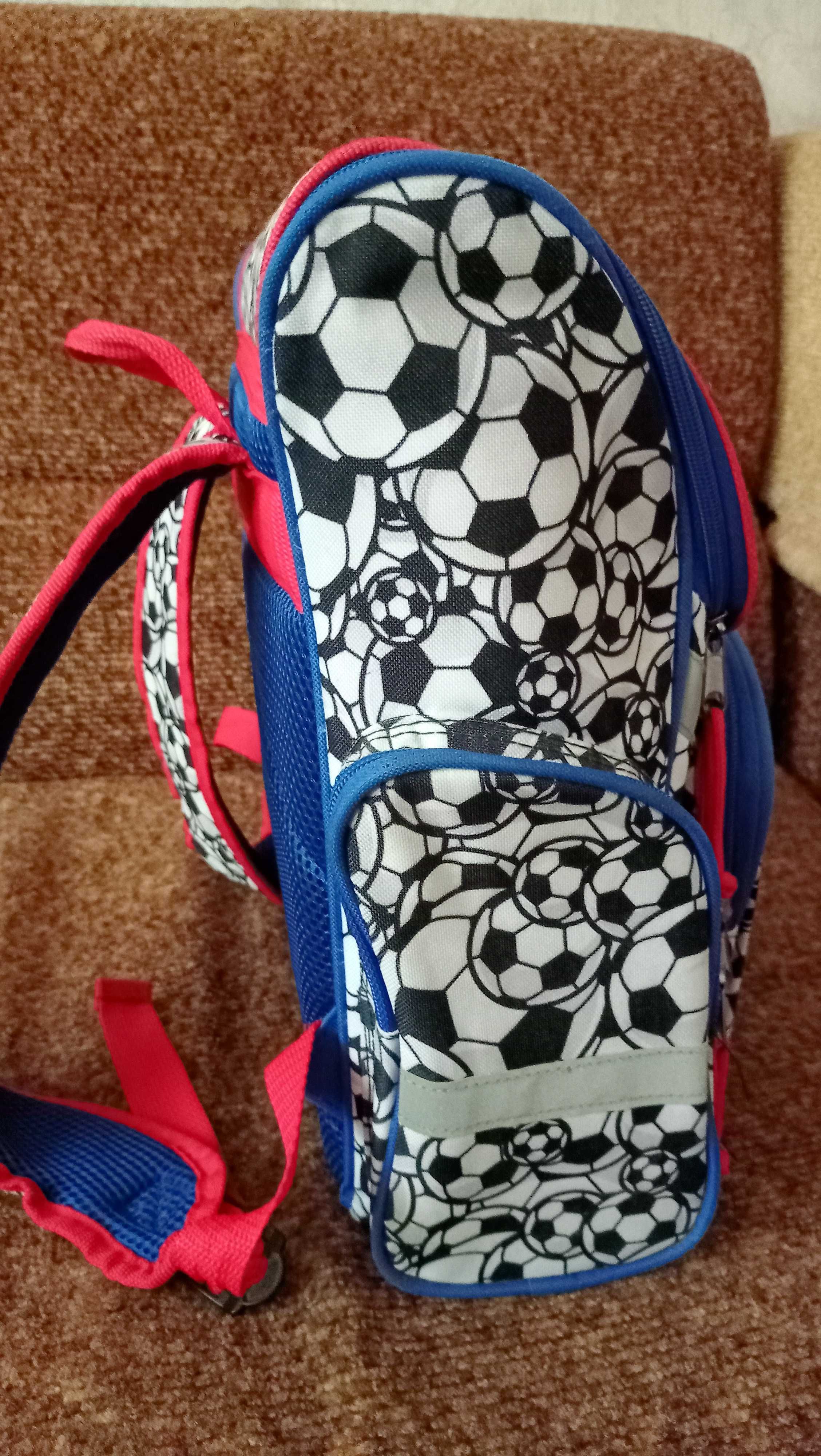 Школьный рюкзак для футболиста