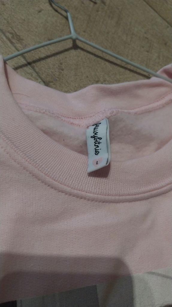 Bluza z  Millie Bobby Brown Stranger Thinks