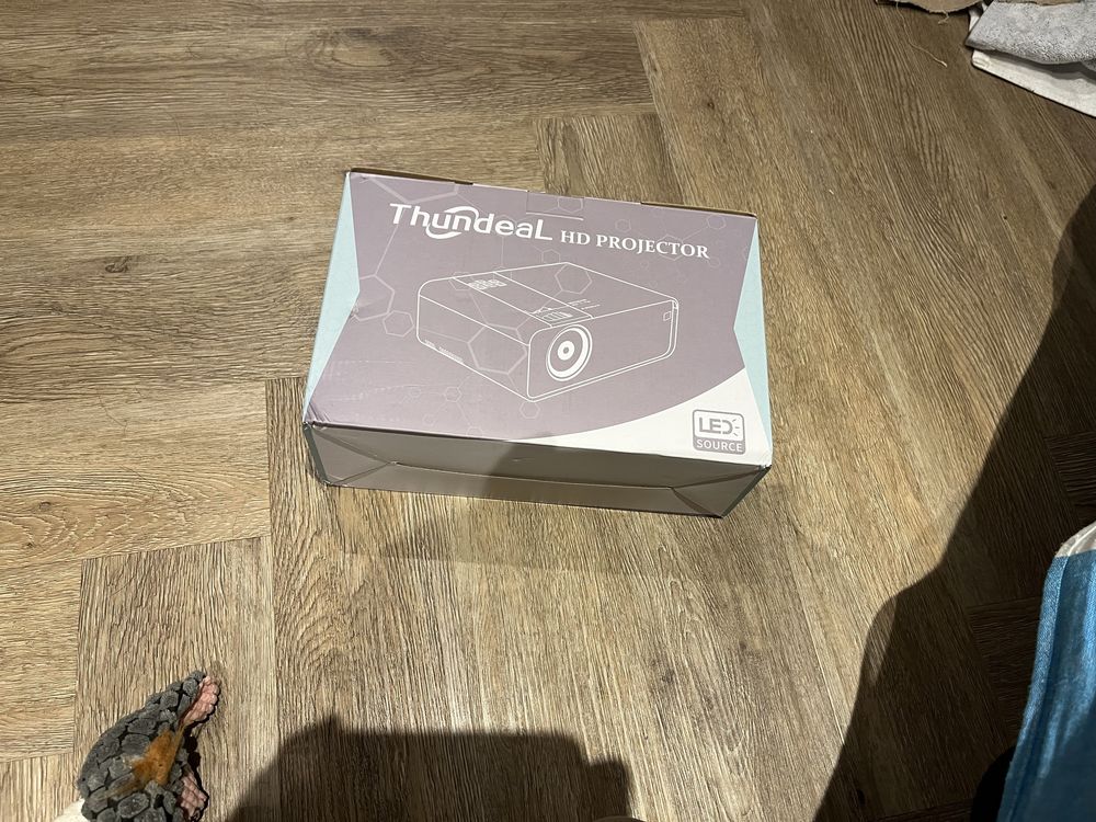 Projector TV HD Thundeal NOVO